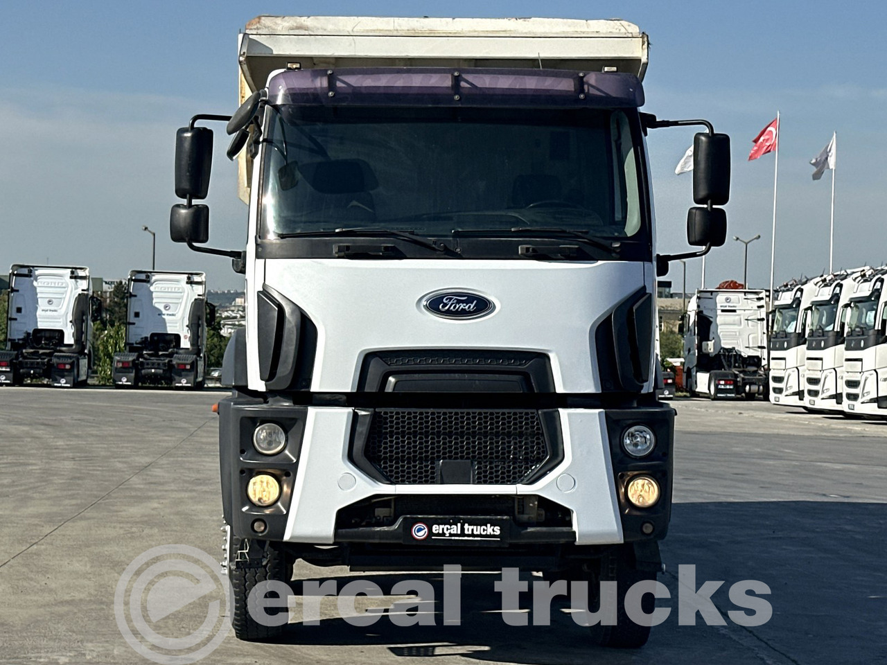 FORD 2018 FORD 4142 /MANUAL-AC-EURO6-8X4 HARDOX TIPPER - Kipper vrachtwagen: afbeelding 2 FORD 2018 FORD 4142 /MANUAL-AC-EURO6-8X4 HARDOX TIPPER - Kipper vrachtwagen: afbeelding 2