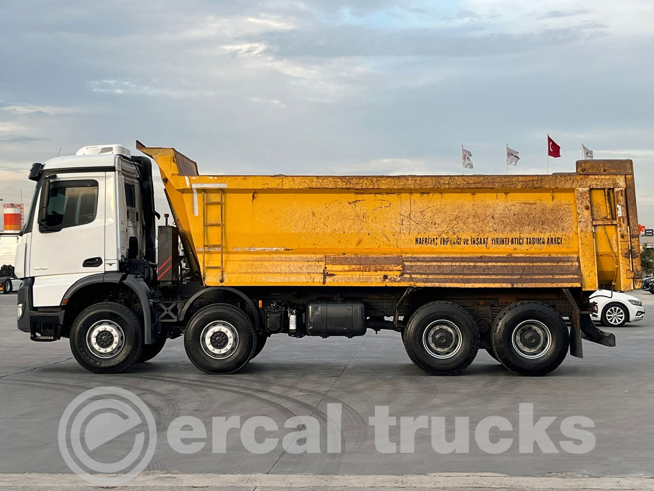 MERCEDES-BENZ 2017 AROCS 4142 MANUAL AC- 8X4 EURO 6-HARDOX TIPPER - Kipper vrachtwagen: afbeelding 5 MERCEDES-BENZ 2017 AROCS 4142 MANUAL AC- 8X4 EURO 6-HARDOX TIPPER - Kipper vrachtwagen: afbeelding 5