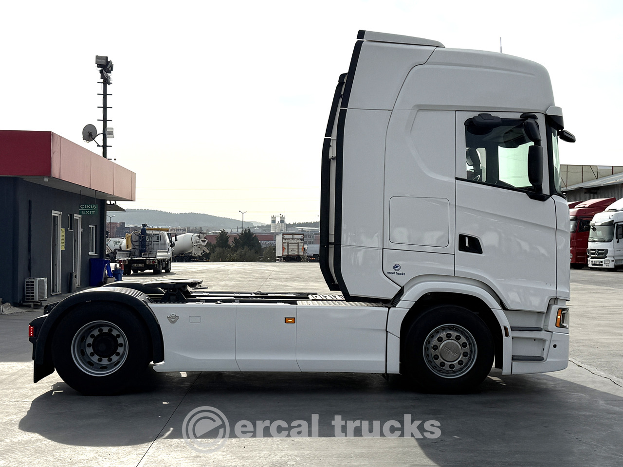 SCANIA NEW 2023 590 S/AUTO-AC-PARK AC-REFRIGERATOR-DOUBLE WAREHOUSE-4X2 - Trekker: afbeelding 5 SCANIA NEW 2023 590 S/AUTO-AC-PARK AC-REFRIGERATOR-DOUBLE WAREHOUSE-4X2 - Trekker: afbeelding 5