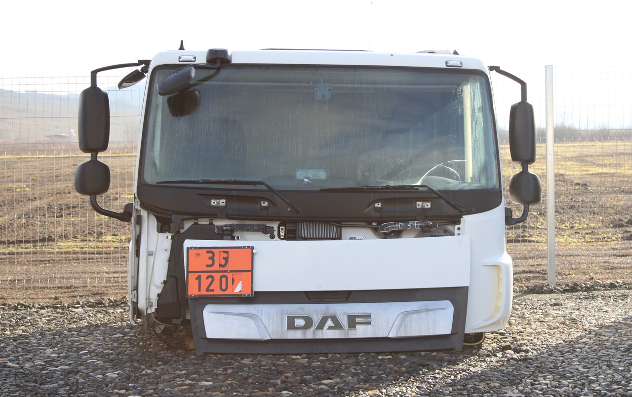 CABINA DAF CF SLEEPER CAB L2H1 - Cabine voor Vrachtwagen: afbeelding 1 CABINA DAF CF SLEEPER CAB L2H1 - Cabine voor Vrachtwagen: afbeelding 1