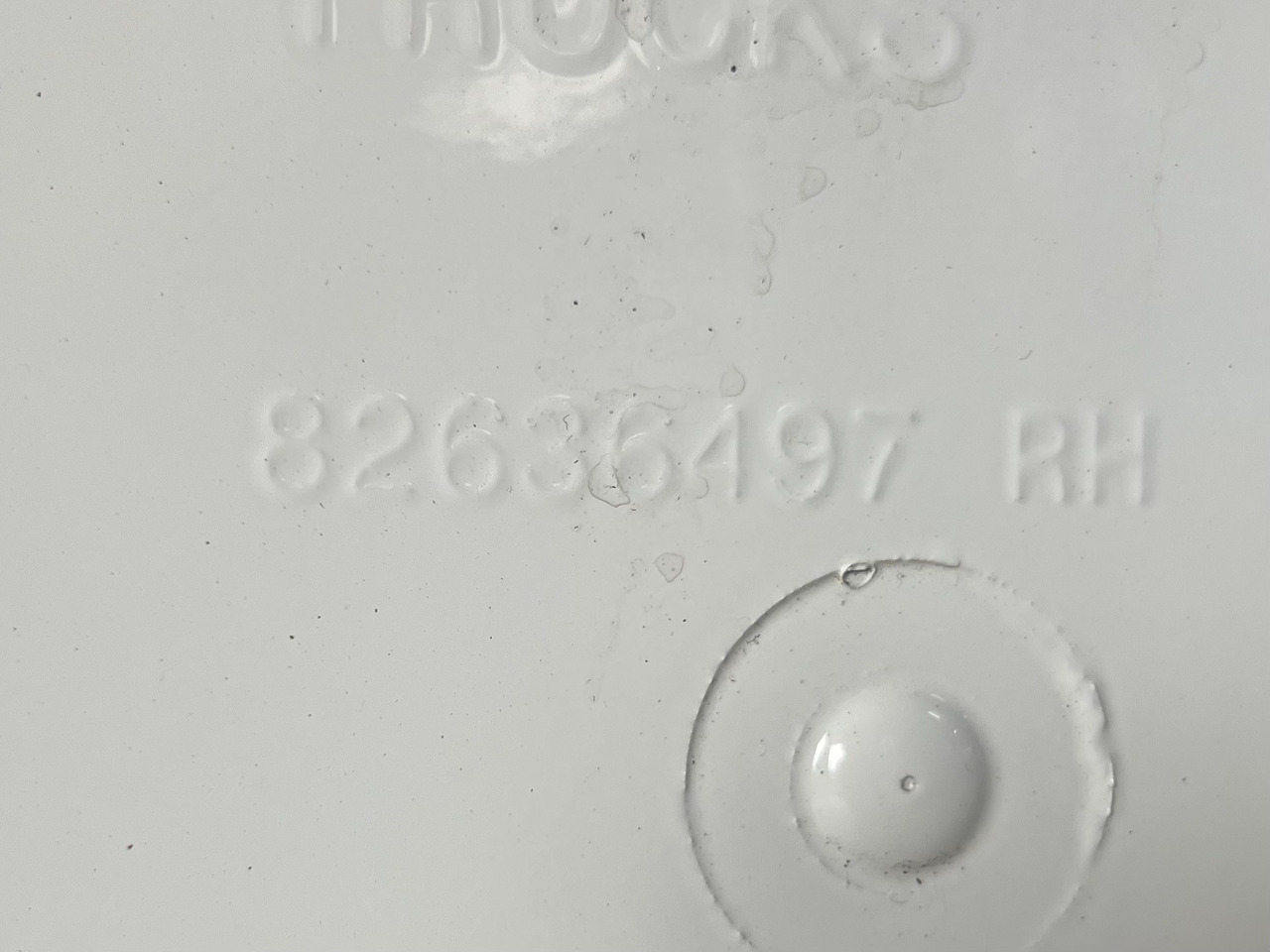 PARAVANT LATERAL DREAPTA RENAULT T 82636497 - Carrosserie en exterieur voor Vrachtwagen: afbeelding 3 PARAVANT LATERAL DREAPTA RENAULT T 82636497 - Carrosserie en exterieur voor Vrachtwagen: afbeelding 3