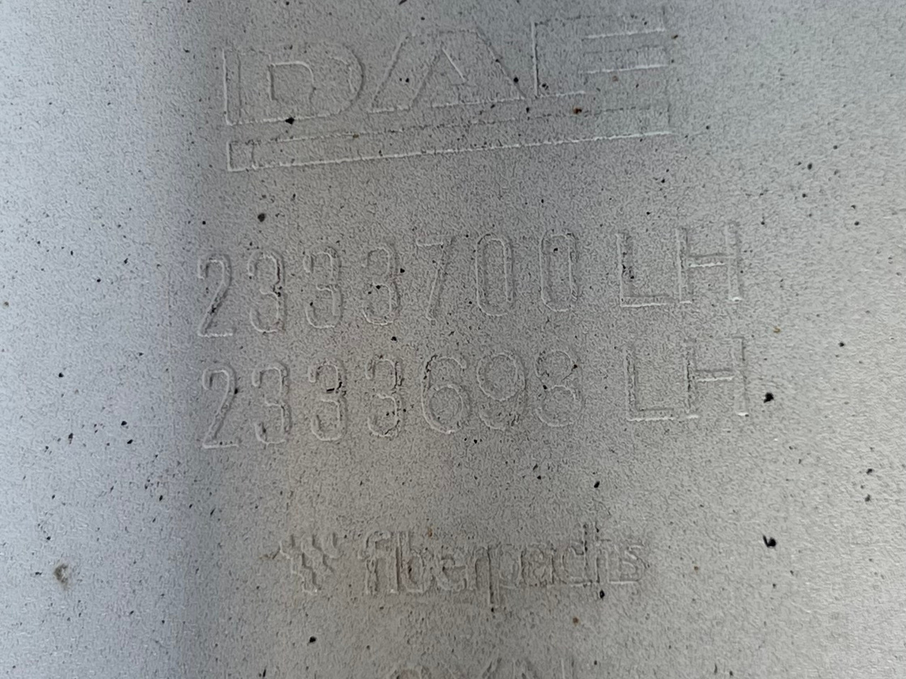 PARAVANT LATERAL STANGA DAF XF XG 2333700, 2333698 - Carrosserie en exterieur voor Vrachtwagen: afbeelding 3 PARAVANT LATERAL STANGA DAF XF XG 2333700, 2333698 - Carrosserie en exterieur voor Vrachtwagen: afbeelding 3