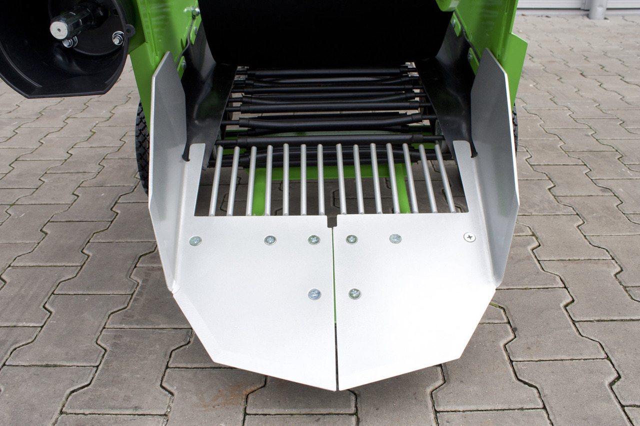 BOMET Kopaczka przenosnikowa jednorzędowa / Einreihiger Kartoffelroder /Potato digger / Однорядная картофельная копалка - Aardappeltechniek: afbeelding 4 BOMET Kopaczka przenosnikowa jednorzędowa / Einreihiger Kartoffelroder /Potato digger / Однорядная картофельная копалка - Aardappeltechniek: afbeelding 4