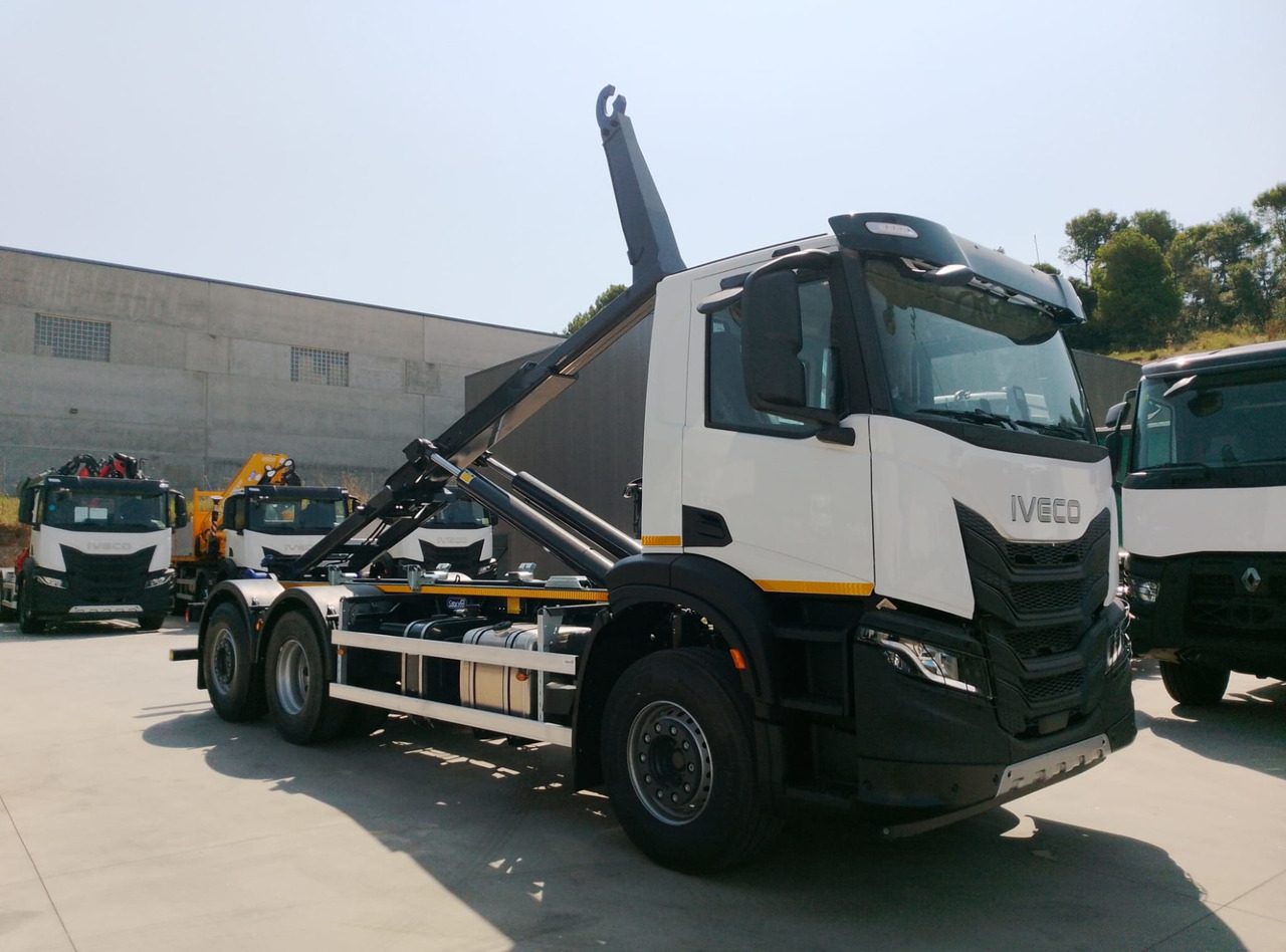 IVECO AD280X40 YPS ON X-WAY E6 (Hook Equipment) - Haakarmsysteem vrachtwagen: afbeelding 1 IVECO AD280X40 YPS ON X-WAY E6 (Hook Equipment) - Haakarmsysteem vrachtwagen: afbeelding 1