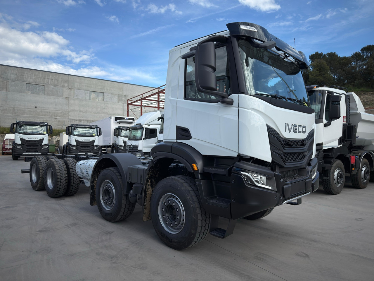 IVECO AD410T50 T-WAY 8x4 E6 (Chassis) - Chassis vrachtwagen: afbeelding 2 IVECO AD410T50 T-WAY 8x4 E6 (Chassis) - Chassis vrachtwagen: afbeelding 2