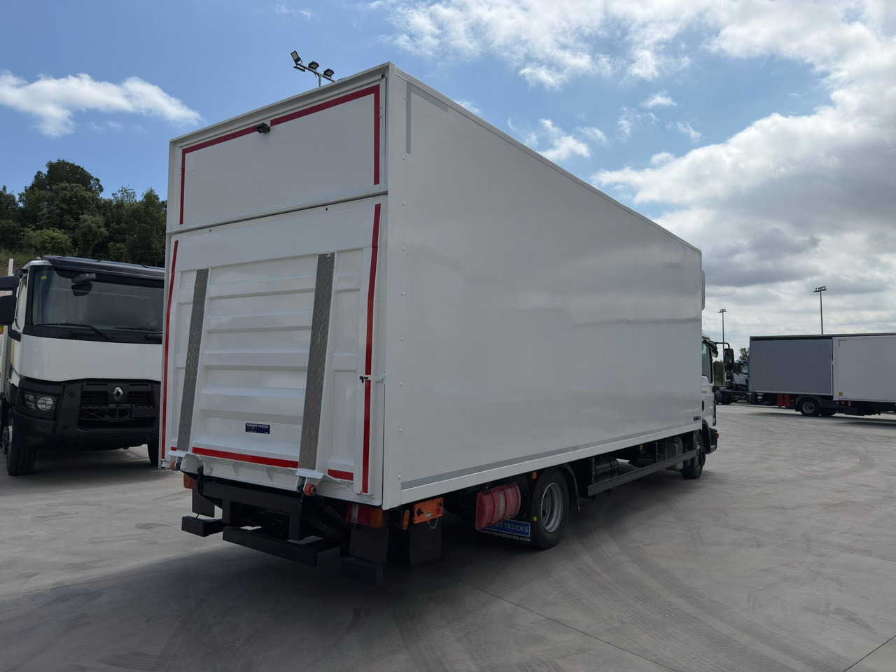 MAN 12.220 BL TGL E6 (VAN) - Bakwagen: afbeelding 3 MAN 12.220 BL TGL E6 (VAN) - Bakwagen: afbeelding 3