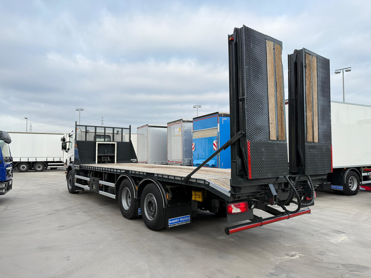 SCANIA P410 E6 (Machinery Carrier) - Autovrachtwagen vrachtwagen: afbeelding 4 SCANIA P410 E6 (Machinery Carrier) - Autovrachtwagen vrachtwagen: afbeelding 4