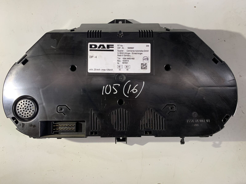 DAF 105 - Instrumentenpaneel: afbeelding 2 DAF 105 - Instrumentenpaneel: afbeelding 2
