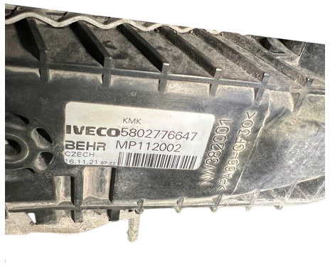 Iveco S-WAY - Radiateur: afbeelding 3 Iveco S-WAY - Radiateur: afbeelding 3