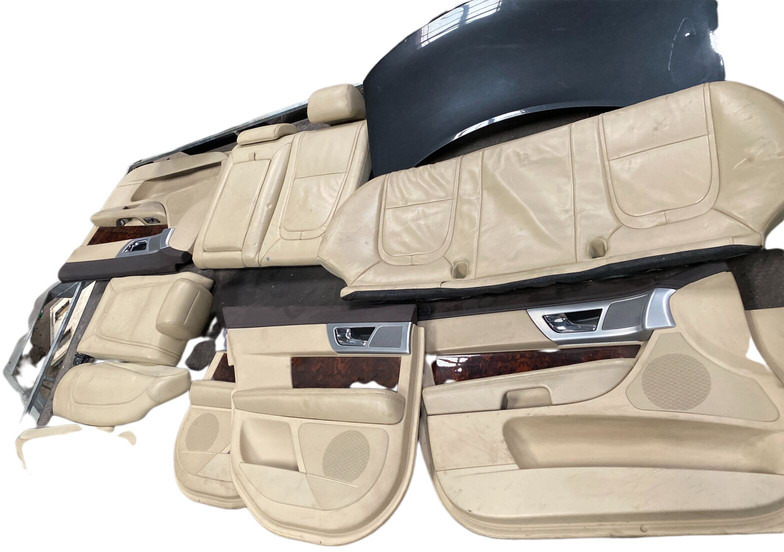 Jaguar XF 250 - Deur en onderdelen: afbeelding 2 Jaguar XF 250 - Deur en onderdelen: afbeelding 2