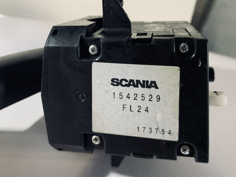 Scania P250 - Relais: afbeelding 2 Scania P250 - Relais: afbeelding 2
