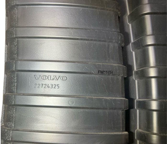 Volvo 2022 - Luchtinlaatpijp: afbeelding 3 Volvo 2022 - Luchtinlaatpijp: afbeelding 3