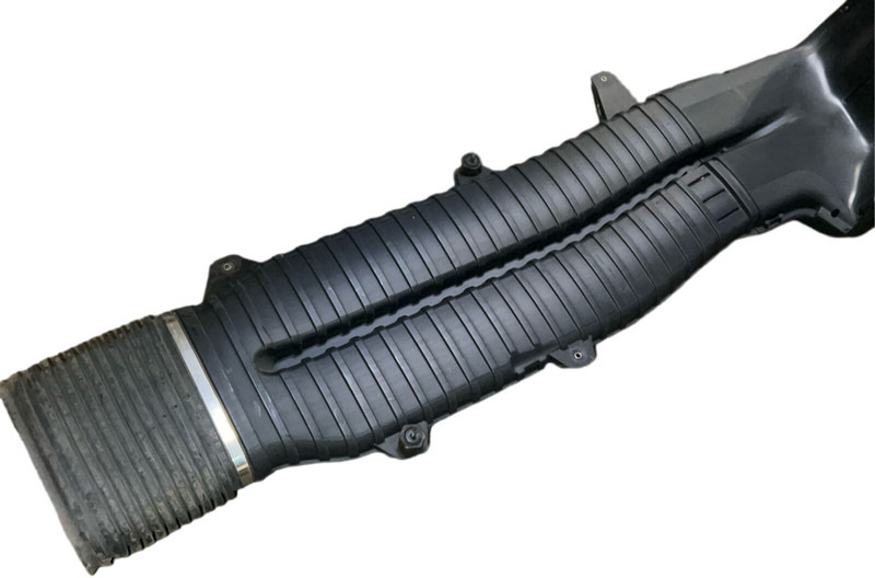 Volvo 2022 - Luchtinlaatpijp: afbeelding 2 Volvo 2022 - Luchtinlaatpijp: afbeelding 2