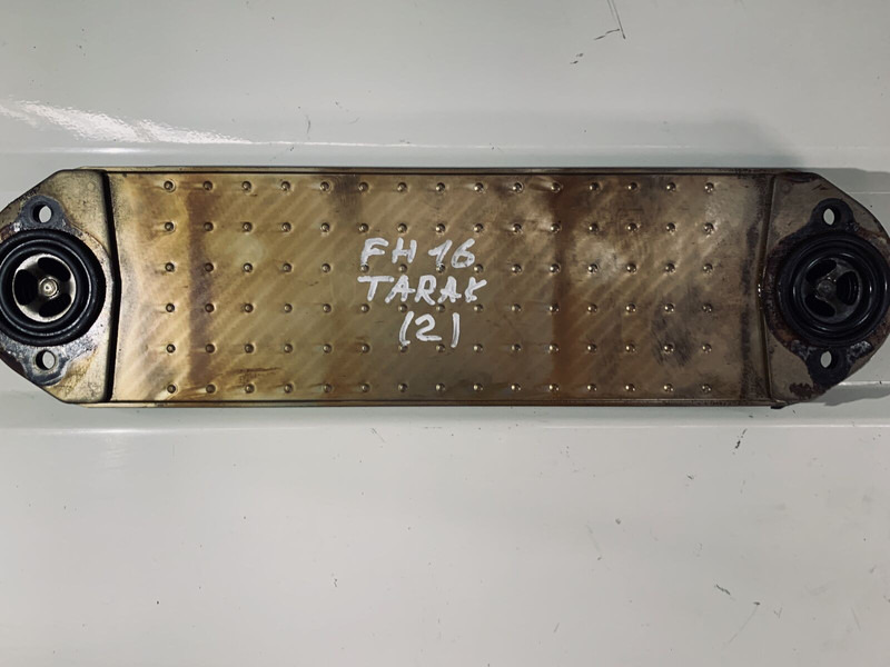 Volvo FH 16 - Oliekoeler: afbeelding 1 Volvo FH 16 - Oliekoeler: afbeelding 1