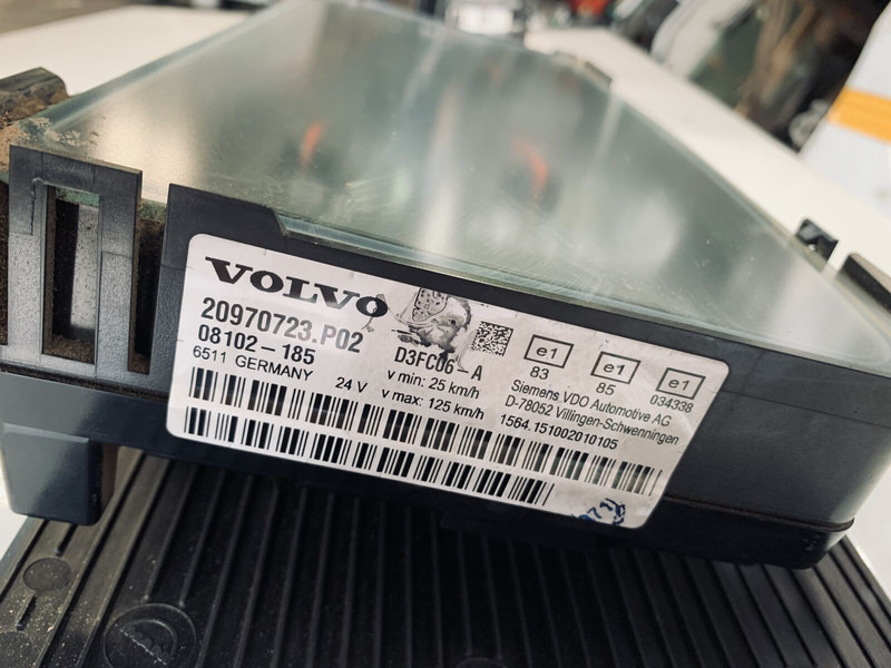 Volvo FL 280 - Instrumentenpaneel: afbeelding 3 Volvo FL 280 - Instrumentenpaneel: afbeelding 3