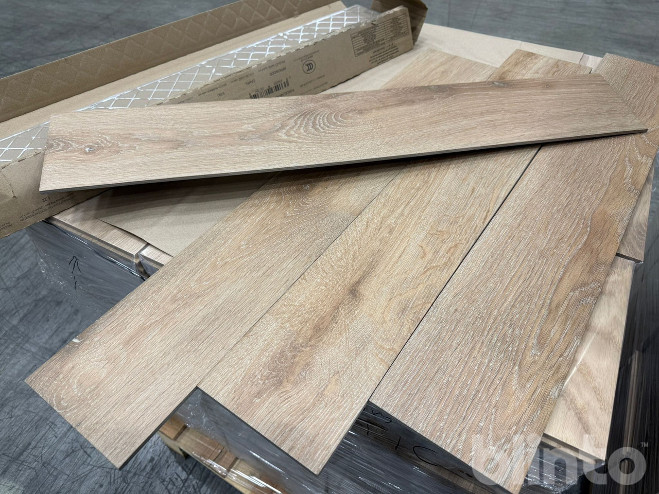 116 m2 - 150x900 mm - Gereedschap/ Toebehoor: afbeelding 1 116 m2 - 150x900 mm - Gereedschap/ Toebehoor: afbeelding 1