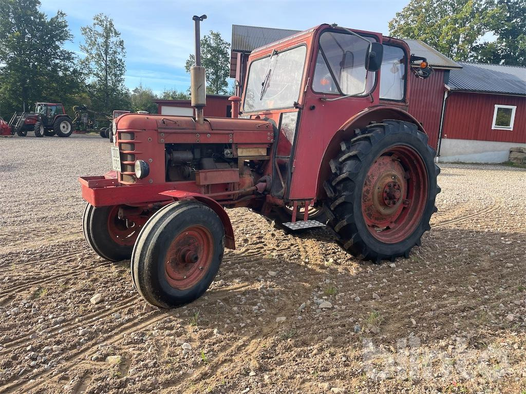 BM VOLVO 350 - Tractor: afbeelding 1 BM VOLVO 350 - Tractor: afbeelding 1