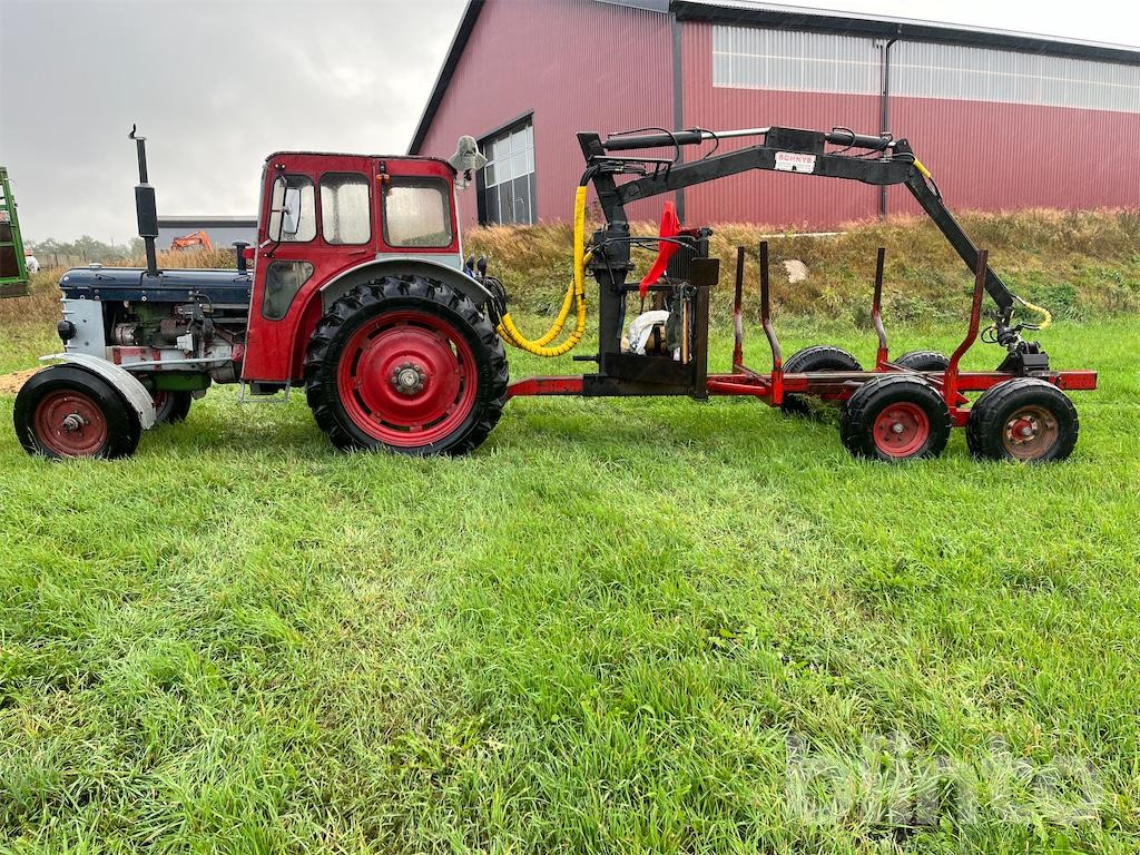 BOLINDER-M VOLVO 350 - Tractor: afbeelding 4 BOLINDER-M VOLVO 350 - Tractor: afbeelding 4