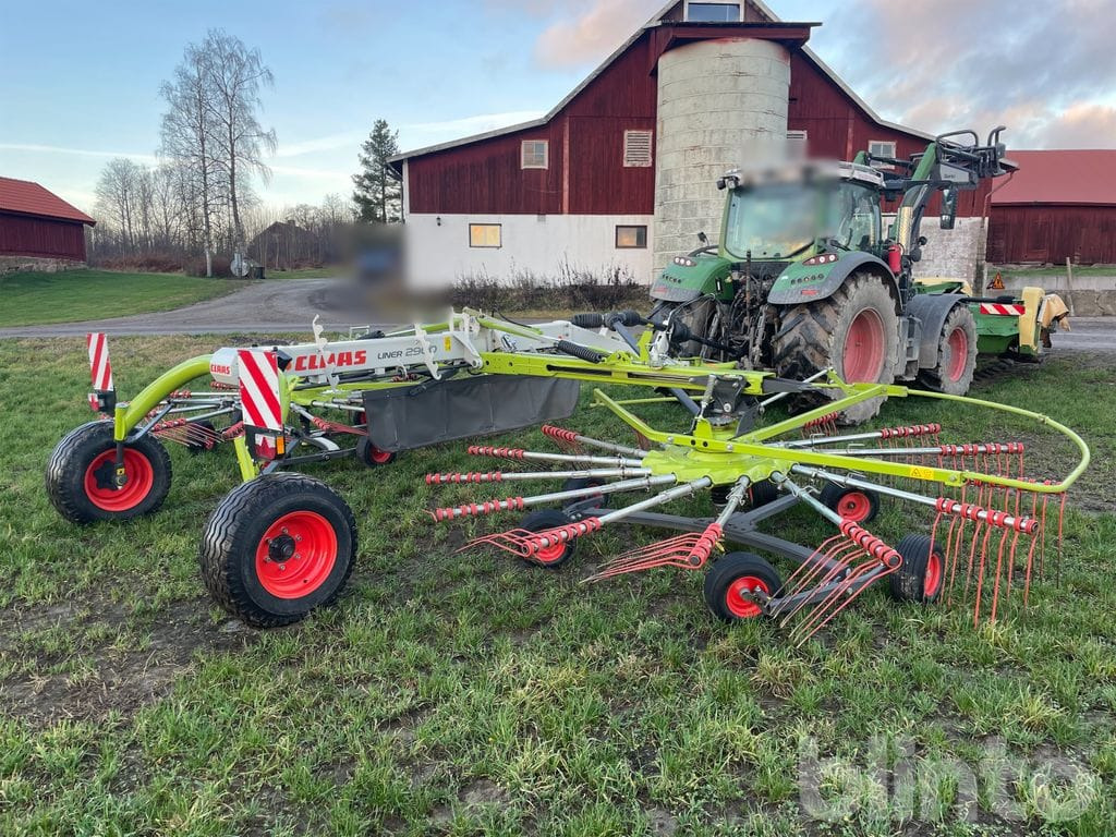 Claas liner 2900 - Hooischudder: afbeelding 1 Claas liner 2900 - Hooischudder: afbeelding 1