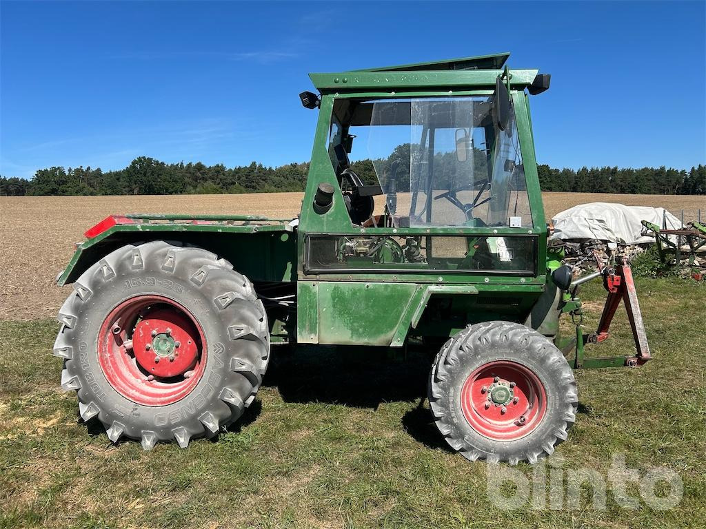 Deutz Intrac 2002 A - Tractor: afbeelding 4 Deutz Intrac 2002 A - Tractor: afbeelding 4
