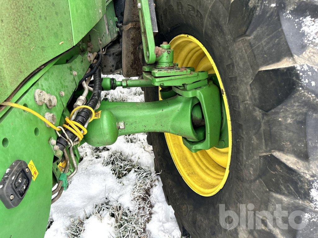 Tractor JOHN DEERE 6215R: afbeelding 35