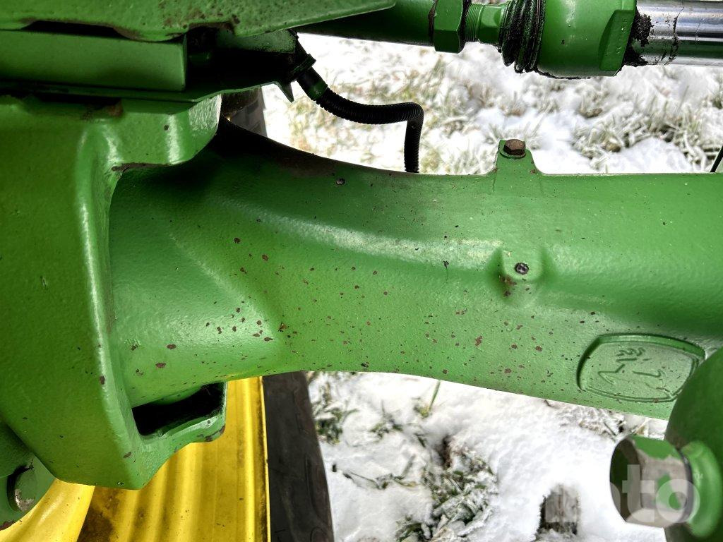 Tractor JOHN DEERE 6215R: afbeelding 36