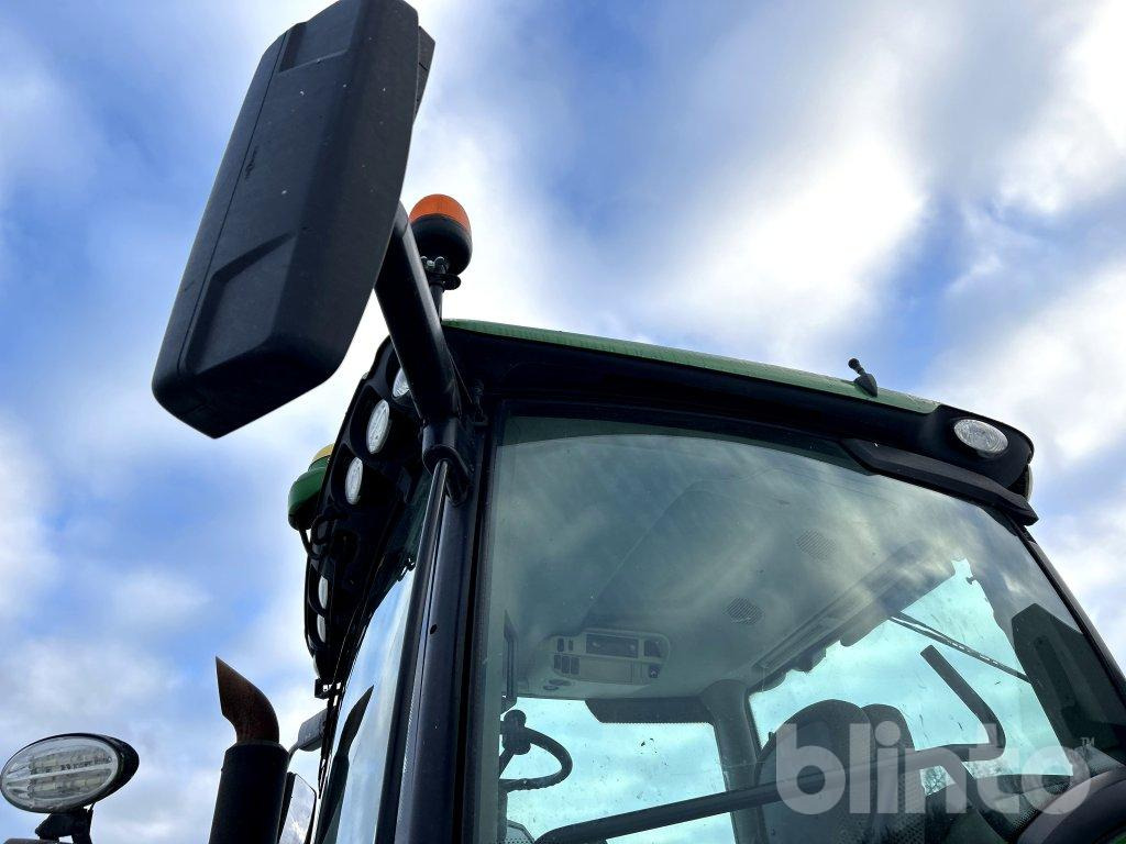 Tractor JOHN DEERE 6215R: afbeelding 16