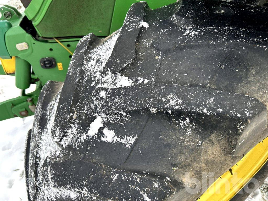 Tractor JOHN DEERE 6215R: afbeelding 22