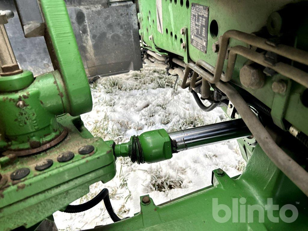 Tractor JOHN DEERE 6215R: afbeelding 37