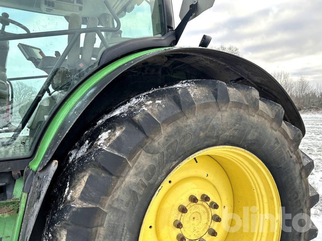 Tractor JOHN DEERE 6215R: afbeelding 9