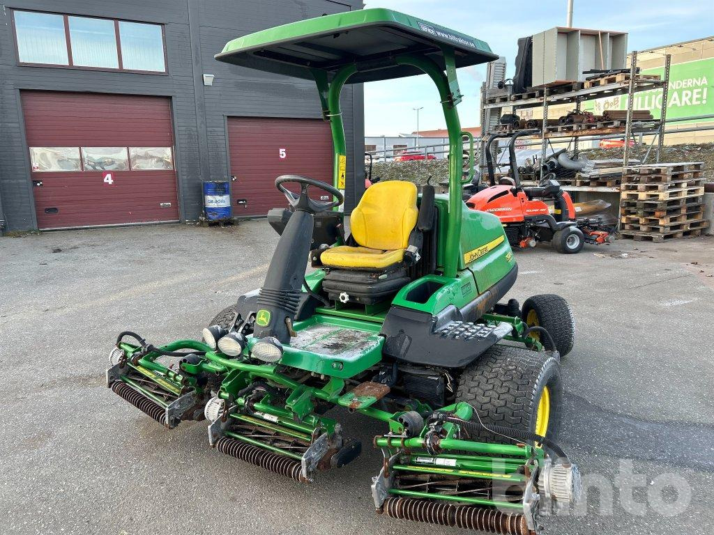 John Deere 7500A - Gazonmaaier: afbeelding 1 John Deere 7500A - Gazonmaaier: afbeelding 1