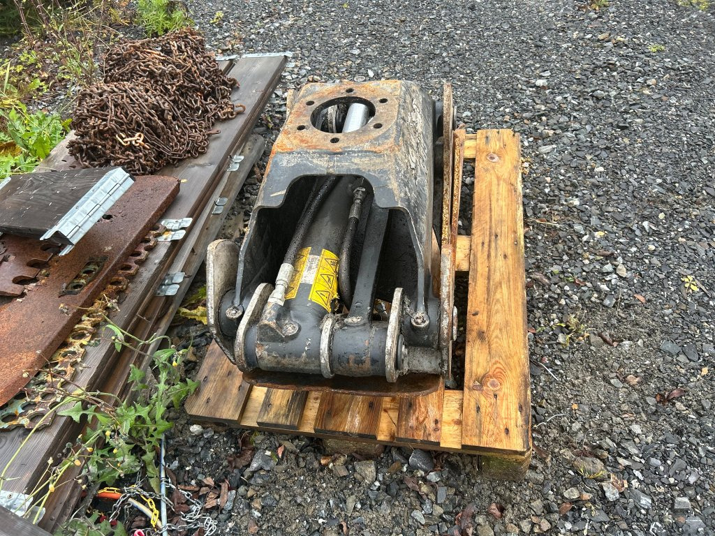 Komatsu g83 - Klemme voor Bosbouwmachine: afbeelding 3 Komatsu g83 - Klemme voor Bosbouwmachine: afbeelding 3