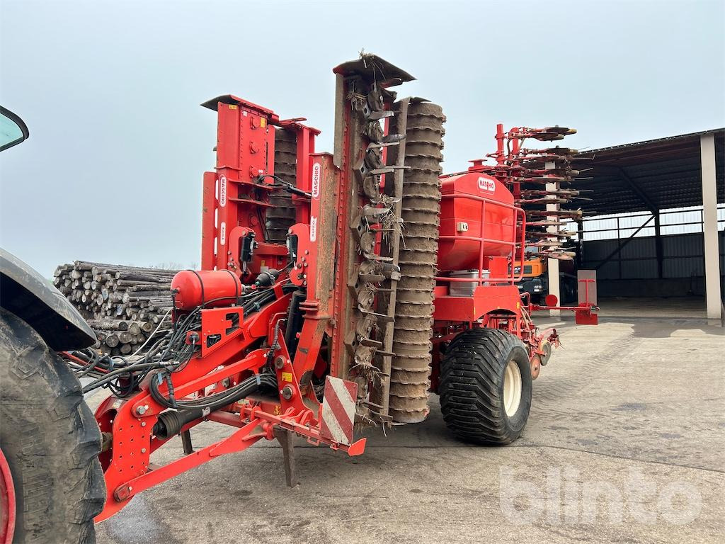 Kreiselegge + pneumatische Säeinheit Maschio Gaspardo (2014 und 2013) - Zaaicombinatie: afbeelding 3 Kreiselegge + pneumatische Säeinheit Maschio Gaspardo (2014 und 2013) - Zaaicombinatie: afbeelding 3