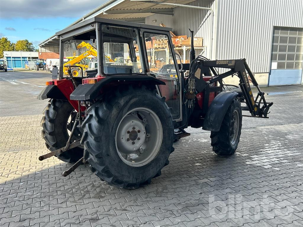 Massey Ferguson 373A - Tractor: afbeelding 4 Massey Ferguson 373A - Tractor: afbeelding 4