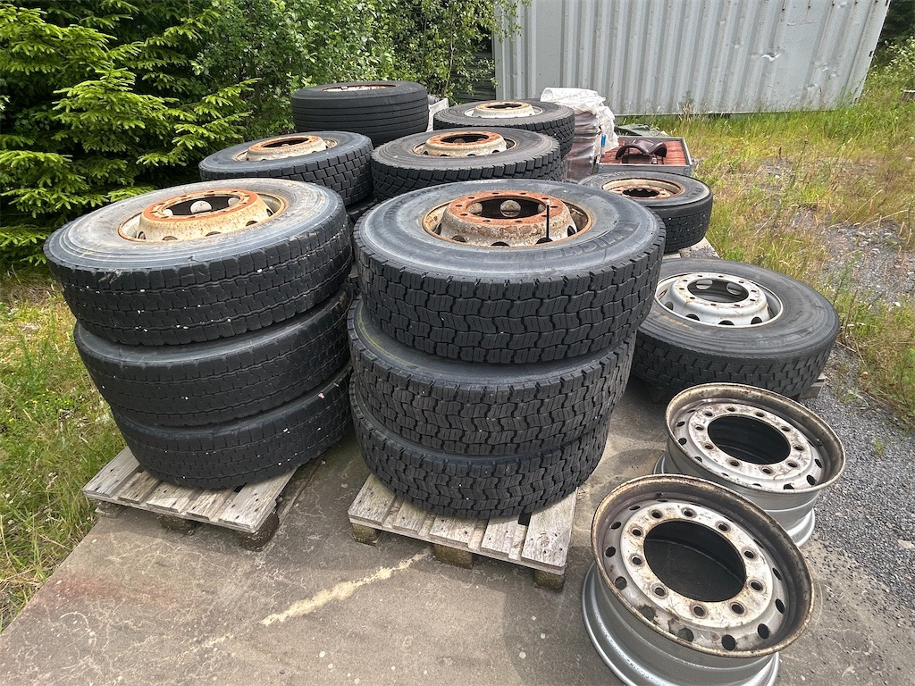 Michelin mflr - Complete wiel voor Vrachtwagen: afbeelding 1 Michelin mflr - Complete wiel voor Vrachtwagen: afbeelding 1