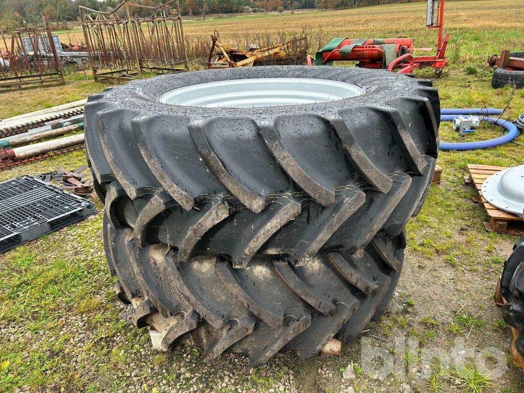 Mitas 600/65 R38 - Complete wiel voor Tractor: afbeelding 4 Mitas 600/65 R38 - Complete wiel voor Tractor: afbeelding 4