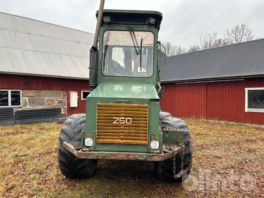 ÖSA 250 - Forwarder: afbeelding 3 ÖSA 250 - Forwarder: afbeelding 3