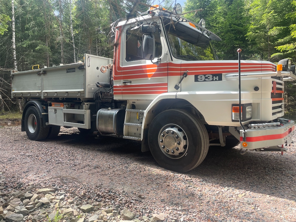 SCANIA T93HL 250 4X2 - Kipper vrachtwagen, Kraanwagen: afbeelding 2 SCANIA T93HL 250 4X2 - Kipper vrachtwagen, Kraanwagen: afbeelding 2