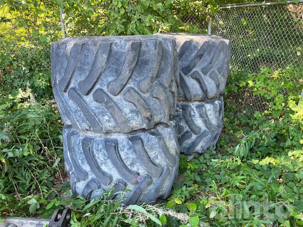 Trelleborg 650/45-22.5 - Complete wiel voor Graafmachine: afbeelding 1 Trelleborg 650/45-22.5 - Complete wiel voor Graafmachine: afbeelding 1
