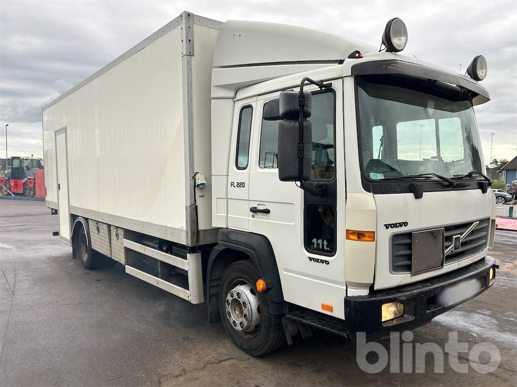 Volvo FL611 4x2 - Nybesiktigad - Bakwagen: afbeelding 3 Volvo FL611 4x2 - Nybesiktigad - Bakwagen: afbeelding 3