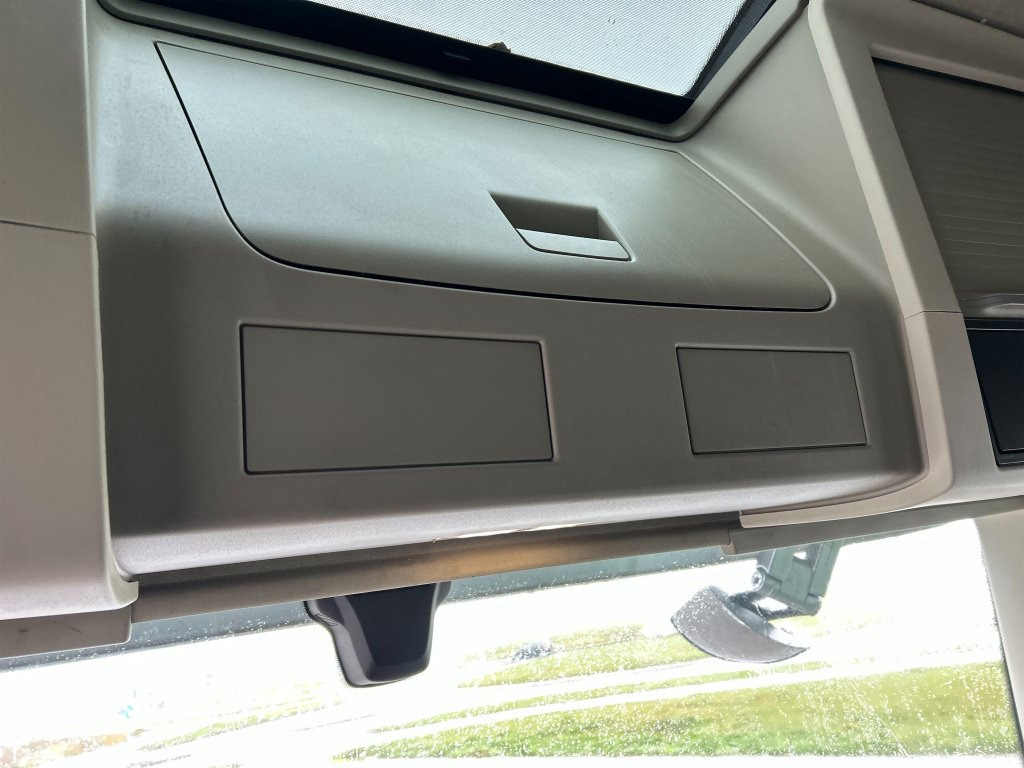 Vrachtwagen VOLVO: afbeelding 24