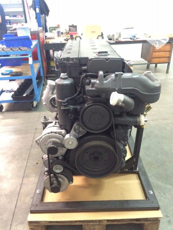 MOTORE COMPLETO MERCEDES OM906LA III/4 - Var. 906.961 BUS BMB - Motor voor Bus: afbeelding 3 MOTORE COMPLETO MERCEDES OM906LA III/4 - Var. 906.961 BUS BMB - Motor voor Bus: afbeelding 3