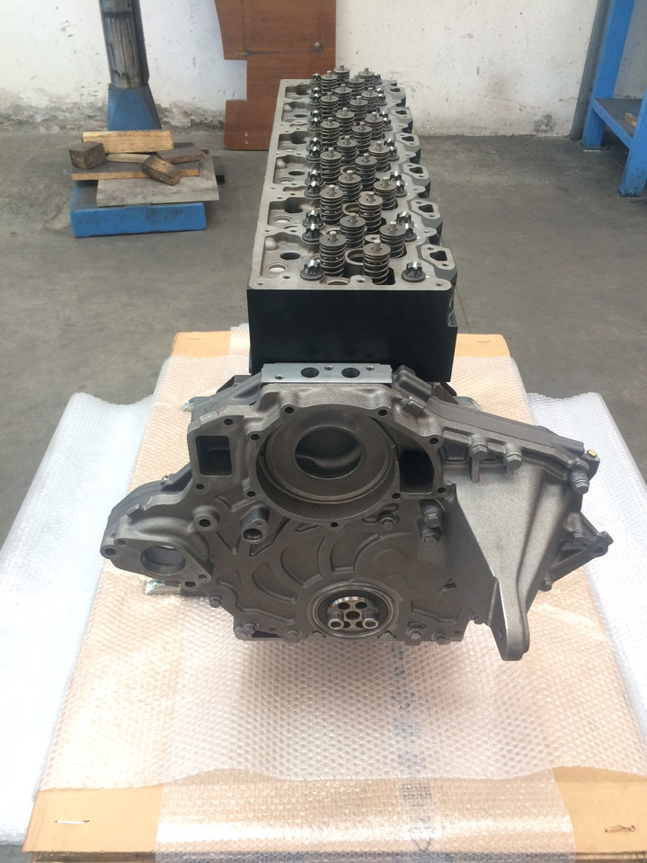 MOTORE MAN D0836LUH41 - 240CV - EURO 3 - BUS - Orizzontale - Motor voor Bus: afbeelding 2 MOTORE MAN D0836LUH41 - 240CV - EURO 3 - BUS - Orizzontale - Motor voor Bus: afbeelding 2
