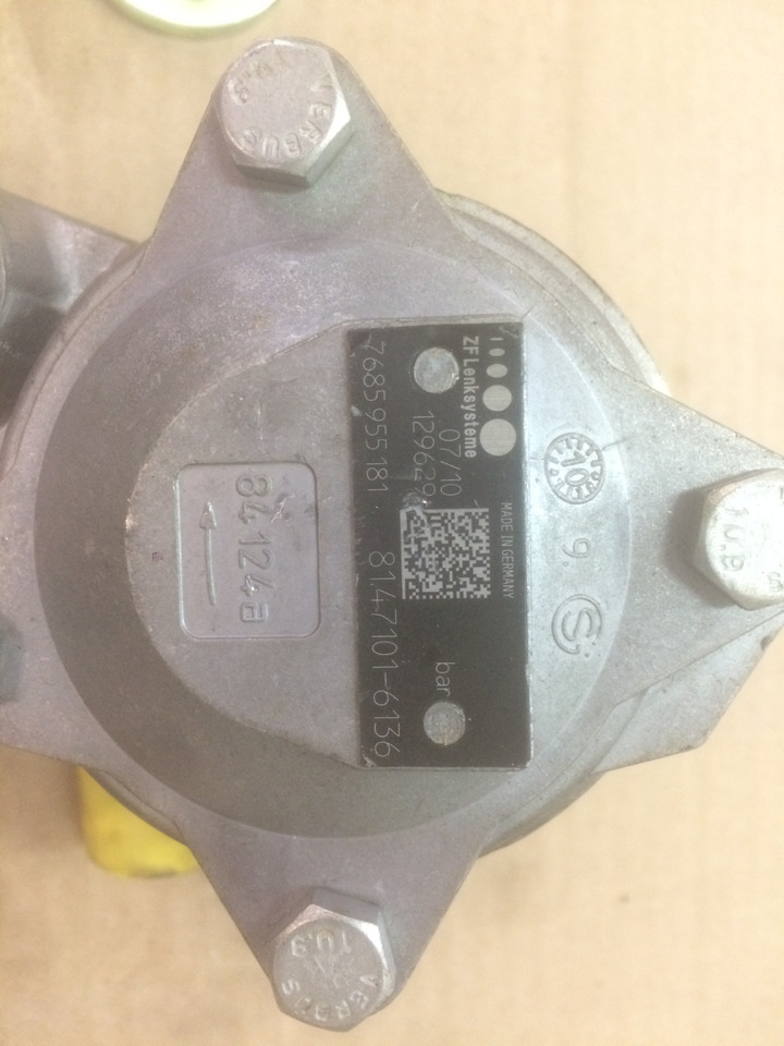 POMPA IDRAULICA MAN / ZF - Hydraulische pomp: afbeelding 2 POMPA IDRAULICA MAN / ZF - Hydraulische pomp: afbeelding 2