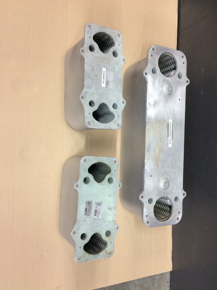 Motor en onderdelen voor Vrachtwagen RADIATORE ARIA COMBURENTE - MOTORI MAN D2066 - D2676 - EURO 6: afbeelding 6