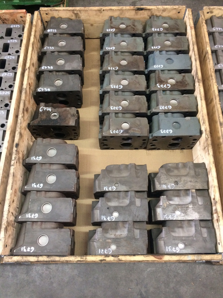 TESTATA MOTORE MAN D2865 / D2866 2V / D2876 2V / D2848 2V / D2840 2V / D2842 2V - Cilinderkop: afbeelding 2 TESTATA MOTORE MAN D2865 / D2866 2V / D2876 2V / D2848 2V / D2840 2V / D2842 2V - Cilinderkop: afbeelding 2