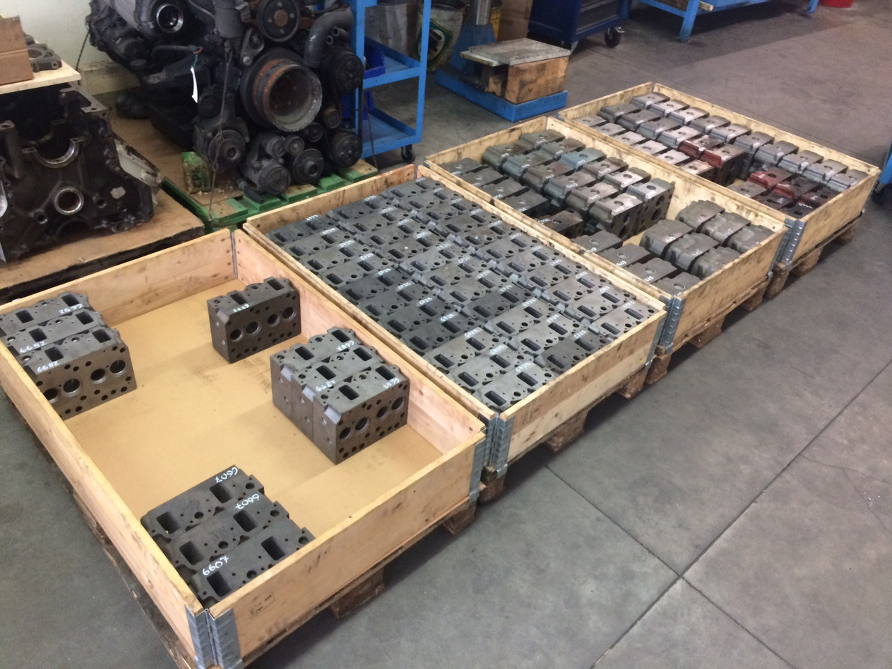 TESTATA MOTORE MAN D2865 / D2866 2V / D2876 2V / D2848 2V / D2840 2V / D2842 2V - Cilinderkop: afbeelding 4 TESTATA MOTORE MAN D2865 / D2866 2V / D2876 2V / D2848 2V / D2840 2V / D2842 2V - Cilinderkop: afbeelding 4
