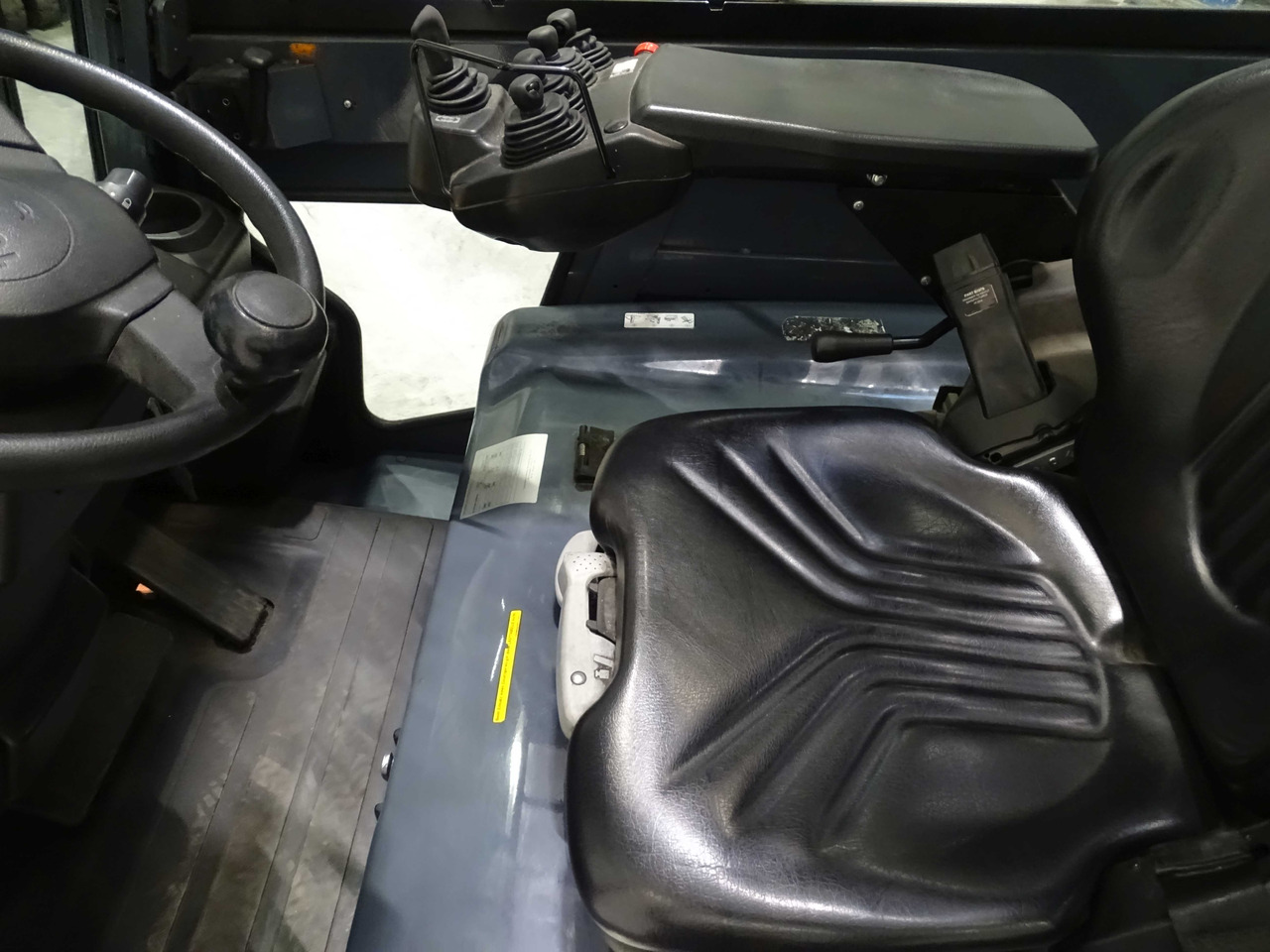 Toyota 8FBMT30 - Elektrische heftruck: afbeelding 3 Toyota 8FBMT30 - Elektrische heftruck: afbeelding 3