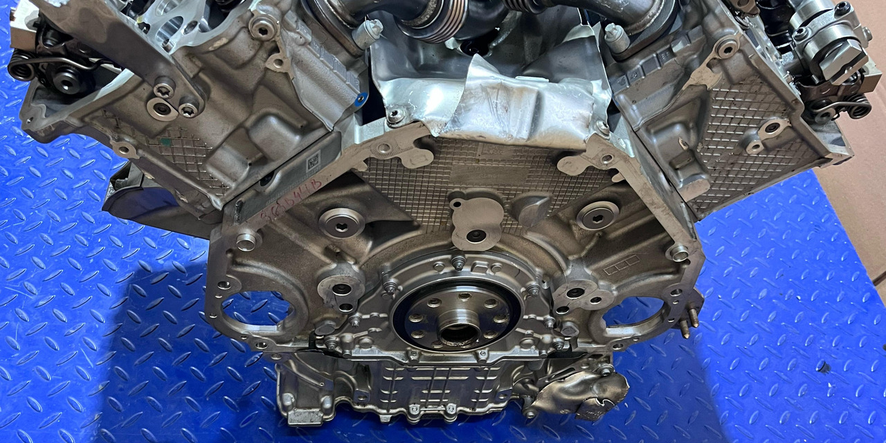 BMW Motor S63B44B Euro 6 - Motor: afbeelding 2 BMW Motor S63B44B Euro 6 - Motor: afbeelding 2