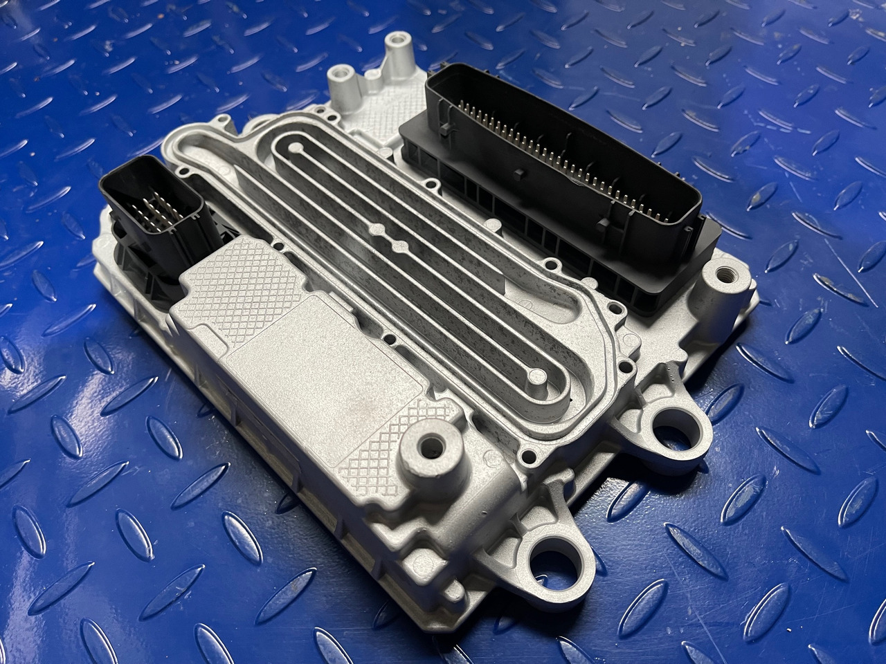 Mercedes Actros Antos Arocs Atego MCM2 MCM2.1 A0014466435 Reman - ECU voor Vrachtwagen: afbeelding 2 Mercedes Actros Antos Arocs Atego MCM2 MCM2.1 A0014466435 Reman - ECU voor Vrachtwagen: afbeelding 2